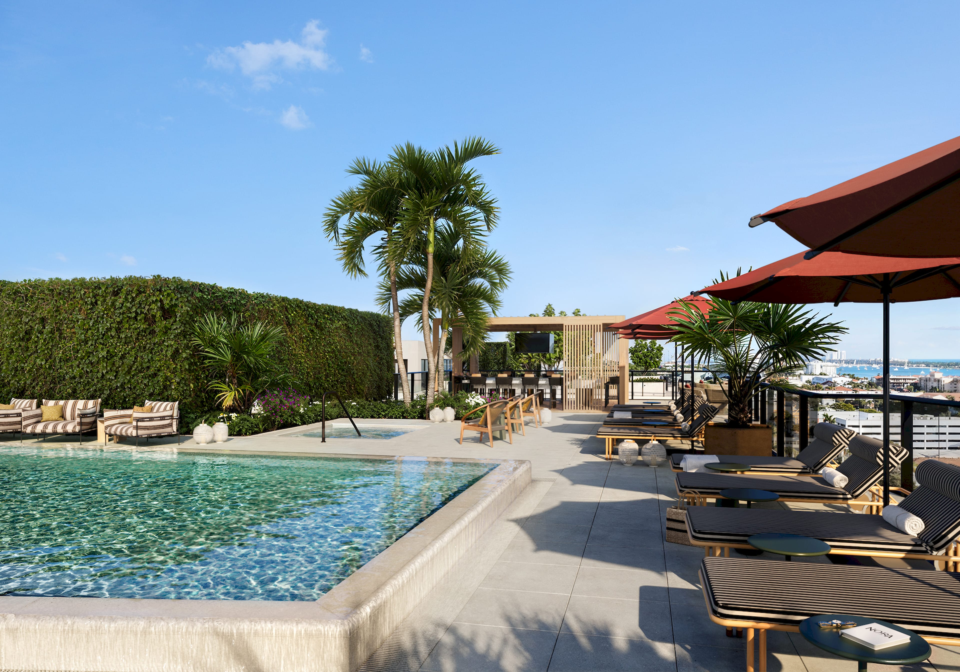 NORA Pool Lounge